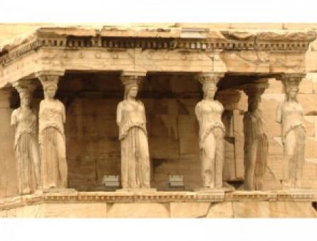 Кариатиды- памятник древнегреческой архитектуры